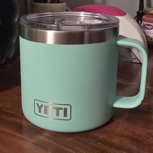 Yeti mugs and 30 oz cup bundle - Picture 4 of 4